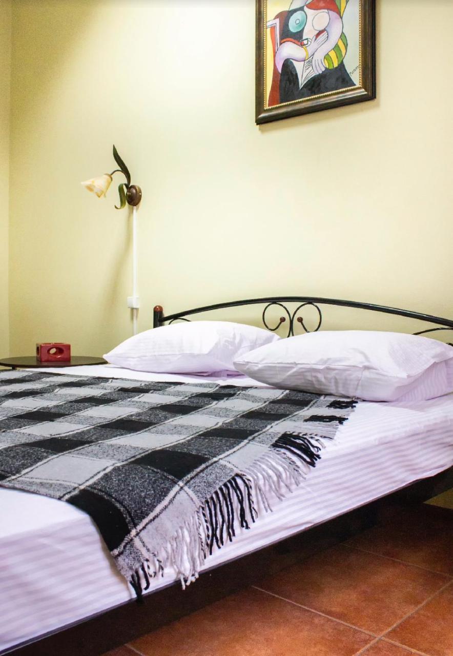 Hostel Koleso Odessa Ngoại thất bức ảnh